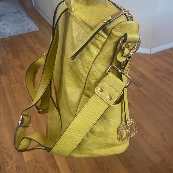 Not rated Yellow Leather Backpack - Picture 3 of 11